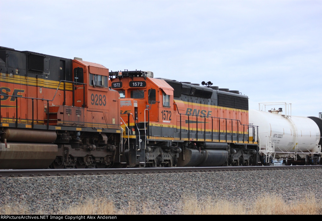 BNSF 1572